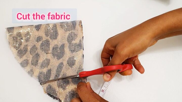 4 quick easy scrap fabric ideas for cute hair accessories, Cutting the fabric to shape