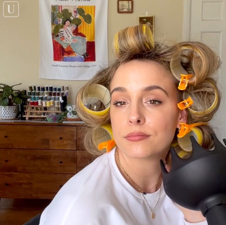 how to use velcro hair rollers to get voluminous bouncy curls, Using a diffuser to heat the hair rollers