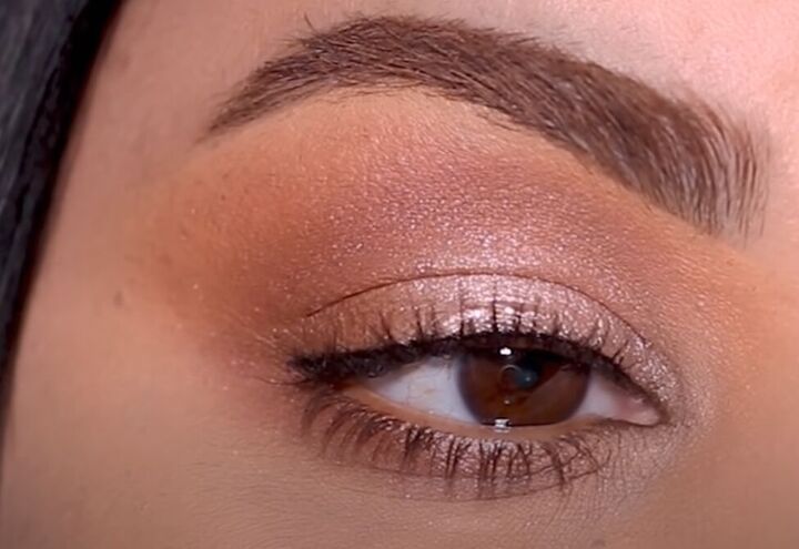 how to fix patchy eyeshadow tips for getting perfect eye makeup, How to fix patchy eyeshadow