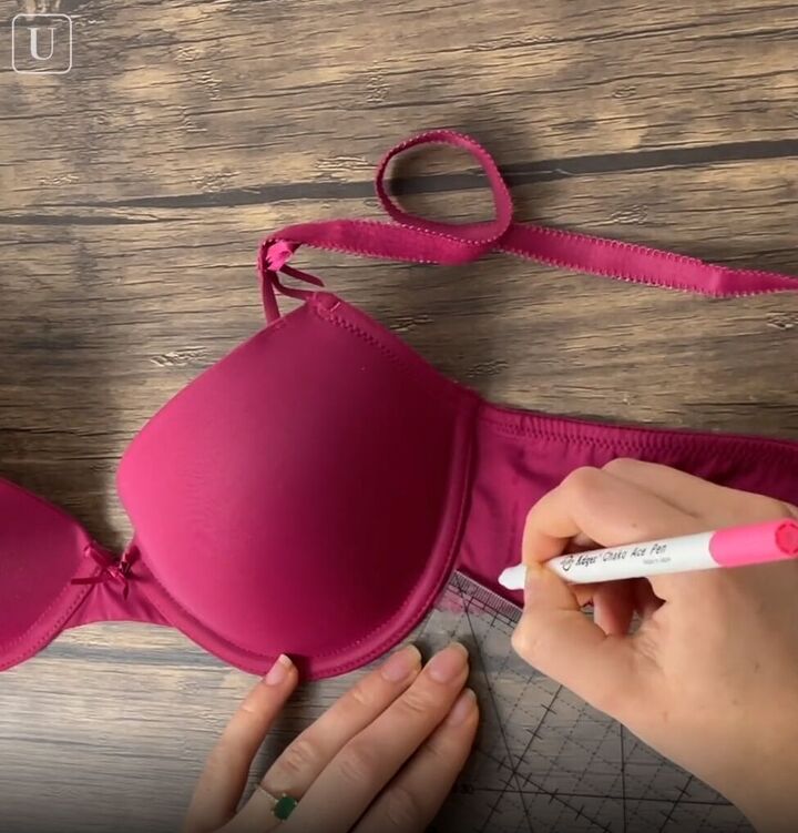 3 quick easy bra makeovers to make your underwear more beautiful, Measuring and marking the bra side panel