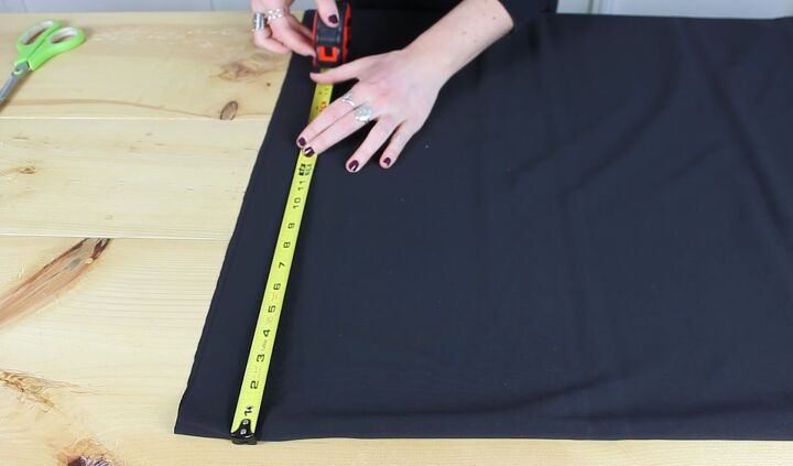 how to make a suspender skirt easily out of any old skirt, Marking measurements on the fabric
