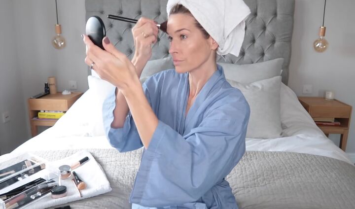 beauty routine over 40 how to get a natural glowing look, Adding bronzer powder for warmth
