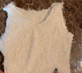 how to make a cozy fuzzy diy two piece set out of sherpa fabric, Cutting the neckline