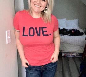 Rounding up My Favorite Graphic Tees for a Trendy Look!