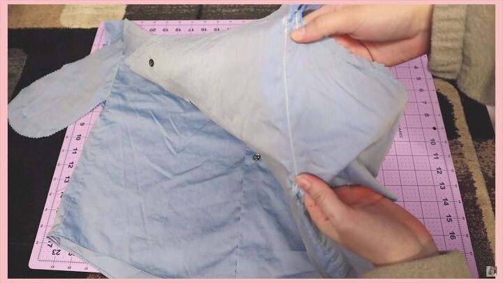 how to make a skirt out of a shirt in 7 simple steps, Sewing the pockets