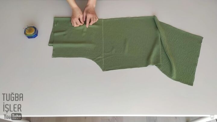 how to make easy sew palazzo pants without using a pattern, Placing the folded piece under the front piece