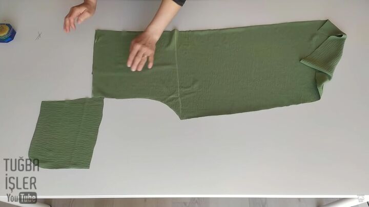 how to make easy sew palazzo pants without using a pattern, Pinning the pocket piece