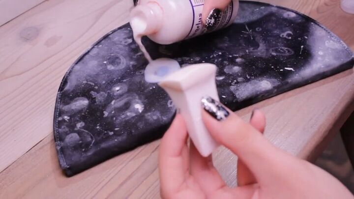 diy clutch painting how to make a glittering half moon design, Applying acrylic finisher to the clutch