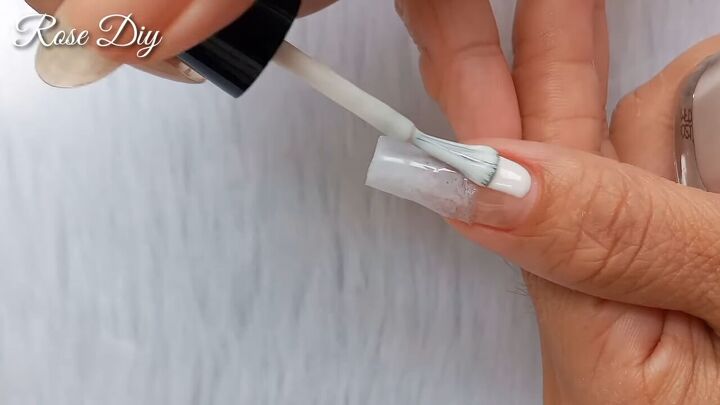 how to make fake nails with tissue paper in 5 minutes, painting the nails