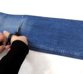Make 4 Easy, DIY Denim Bags Out of One Pair of Old Jeans | Upstyle