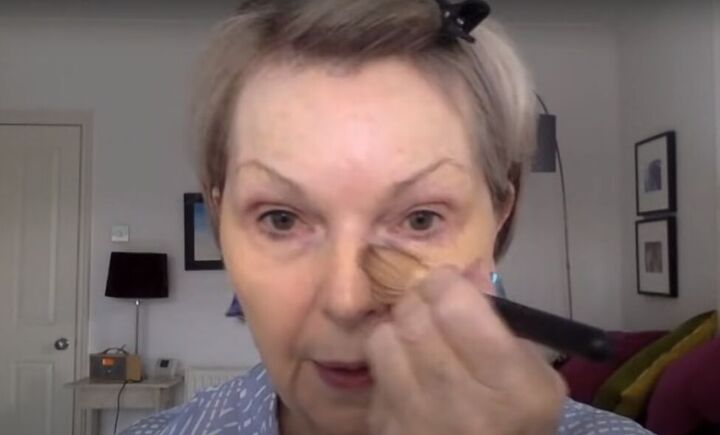 quick makeup for over 50s how to apply makeup for older women, Applying foundation mixed with primer