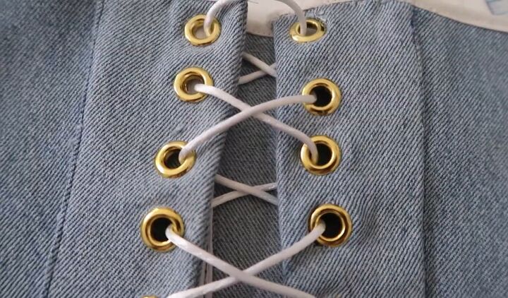 how to make an on trend diy corset belt out of old jeans, Lacing up the corset belt