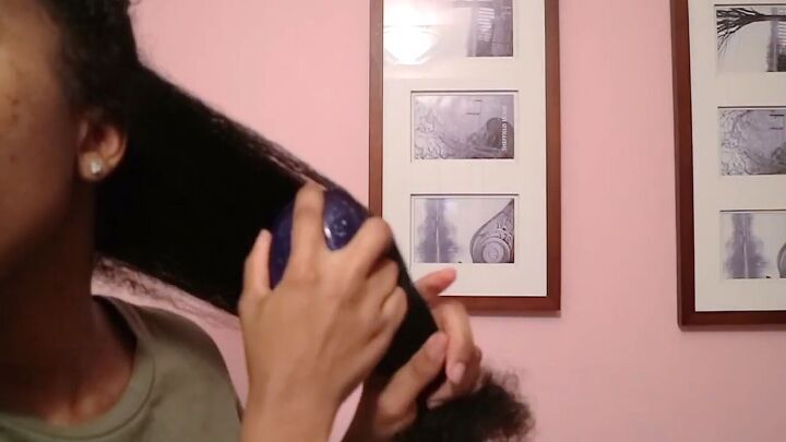 how to do a blowout on natural hair in 4 simple steps, Detangling hair with a detangling brush