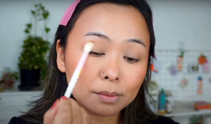 light fresh no foundation makeup look that s perfect for summer, Contouring with a neutral blush