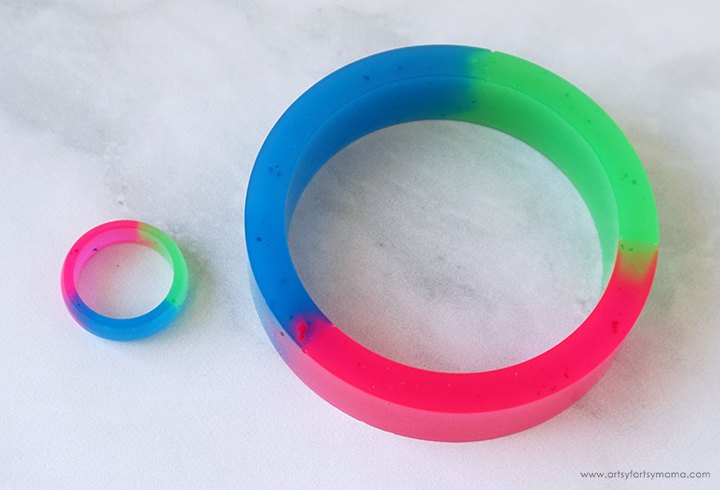 thermochromic color changing resin bracelet ring set