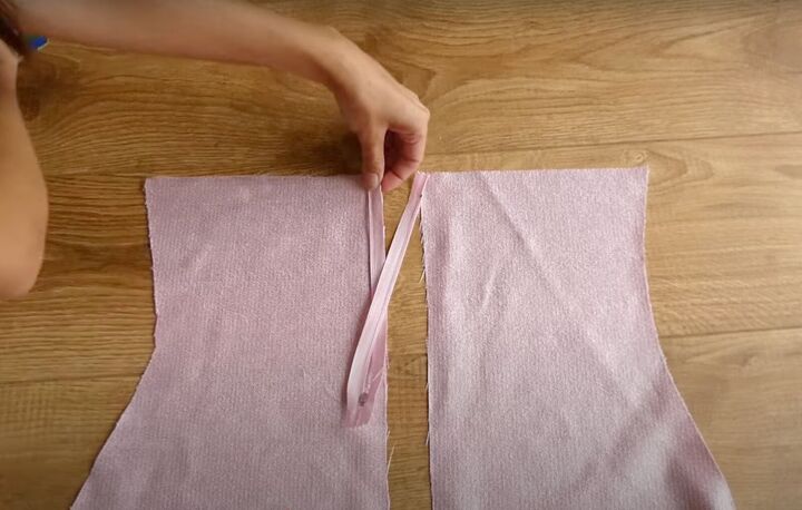 how to sew a dreamy diy ruffle dress out of old curtains, Inserting a zipper