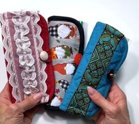 Make Your Own Toiletry Bag Out of a Pot Holder & Sandwich Bags