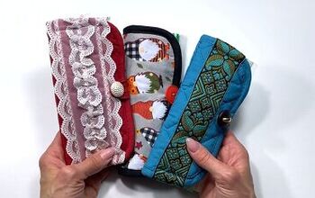 Make Your Own Toiletry Bag Out of a Pot Holder & Sandwich Bags