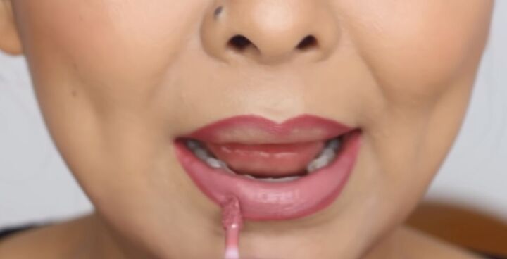 how to apply liquid lipstick 5 pro makeup tips you need to know, Applying lipstick after lip liner