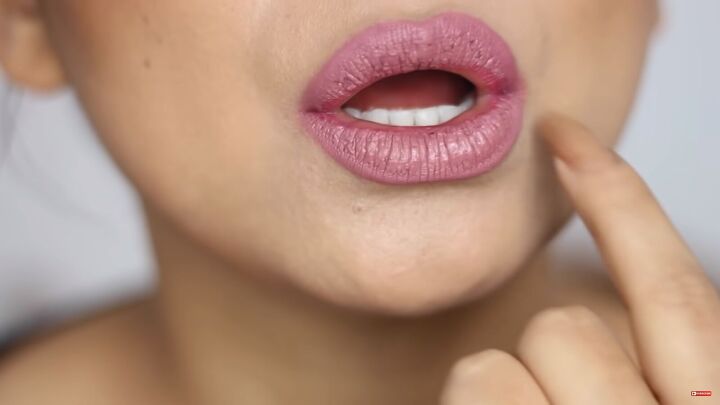 how to apply liquid lipstick 5 pro makeup tips you need to know, How to fix liquid lipstick