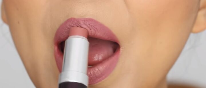 how to apply liquid lipstick 5 pro makeup tips you need to know, Applying a creamy lipstick in a similar shade