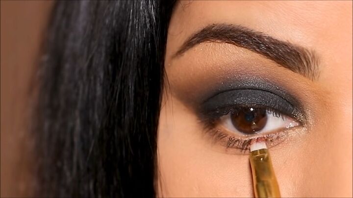 how to do a glam black smokey eye with glitter without making a mess, Applying translucent gel with glitter
