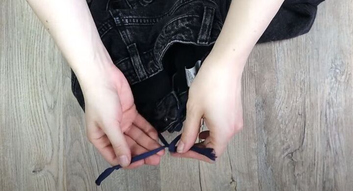 how to make an adjustable waistband 2 ways with or without elastic, Tying knots in the ends of the drawstring