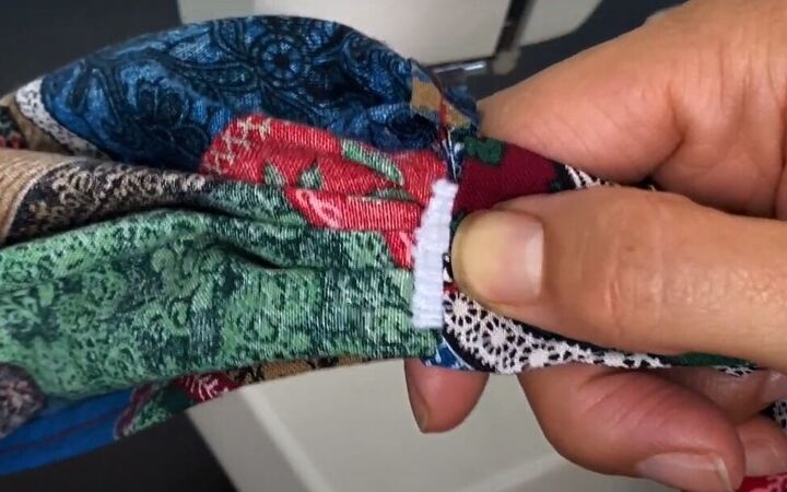 how to make an easy diy bandana headband you can wear 2 ways, Sewing the elastic