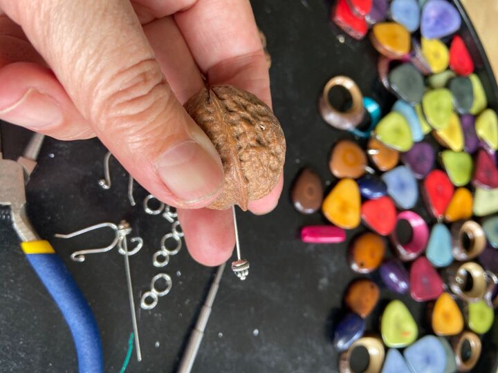 how to make super prayer bead nut earrings, Pin threads through nut