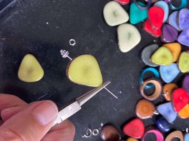 how to make colourful eco tagua nut earrings, Headpin