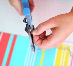 3 super easy diy accessories you can make for the summer, Cutting the chain with wire cutters