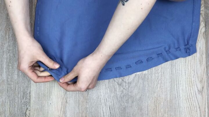 how to make a no sew no glue diy skirt and tube top using t shirts, Weaving in and out of the holes