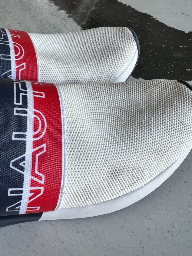 How to Make White Sneakers White Again | Upstyle
