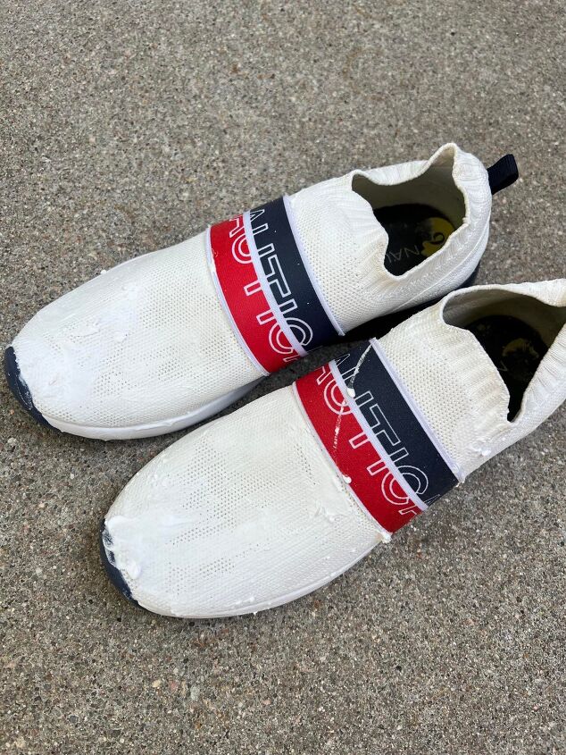 How to Make White Sneakers White Again | Upstyle