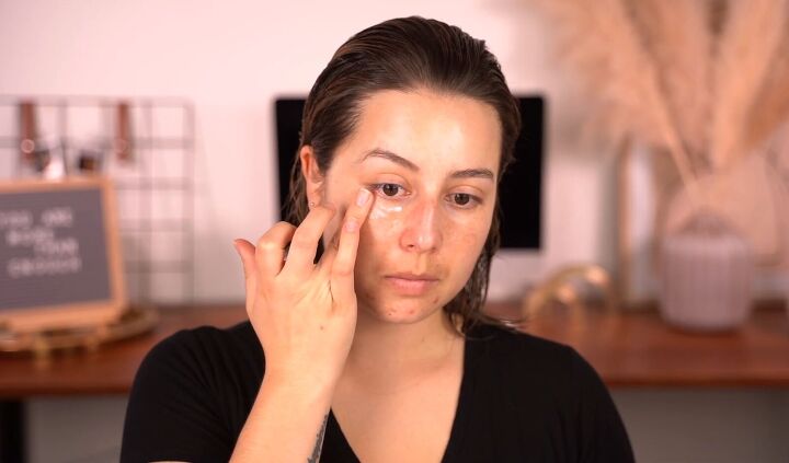 7 common makeup mistakes to avoid how to fix them, Common makeup mistakes