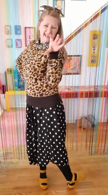 6 fun colorful polka dot maxi dress outfit ideas, Can you wear polka dots with animal print