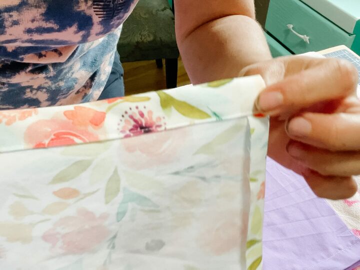 sew a beach towel tote in these easy steps