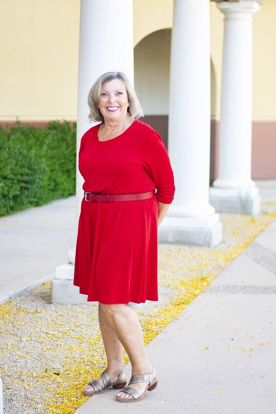 What Color Jewelry Goes With a Red Dress | Upstyle What Color Jewelry Goes With a Red Dress | Upstyle