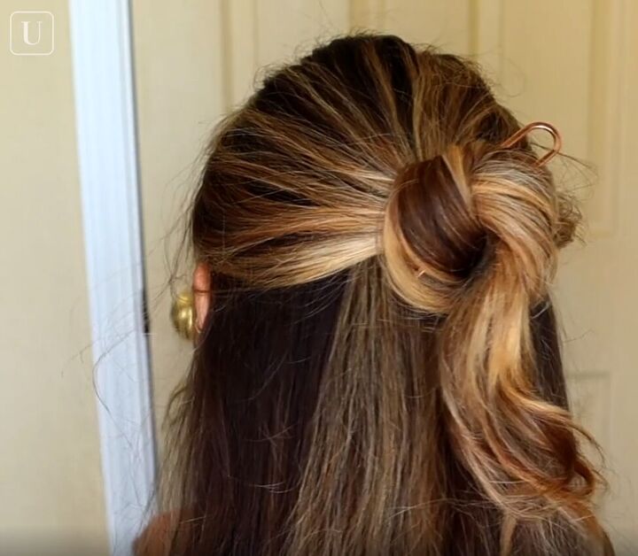 7 quick easy french pin hairstyles that look effortlessly chic, Half bun hairstyle with u shaped pins