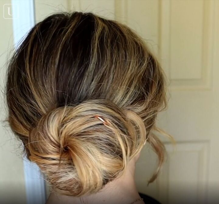 7 quick easy french pin hairstyles that look effortlessly chic, Knotted messy bun with a u shaped pin
