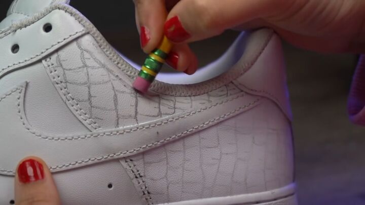 how to make textured diy croc skin sneakers with a wood burning tool, How to draw crocodile skin