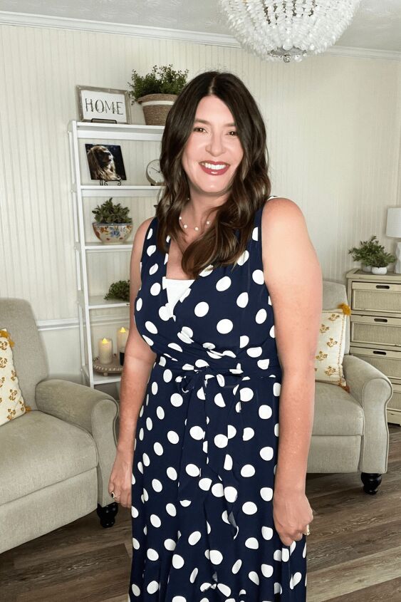 5 ways mature women can wear polka dots