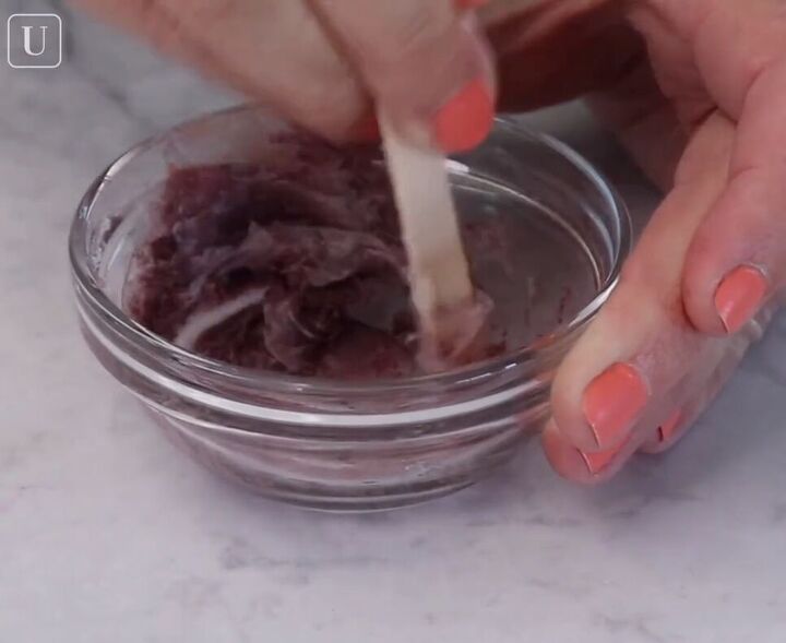 4 fun diy lipstick hacks using crayons kool aid sugar more, How to make Kool Aid lipstick