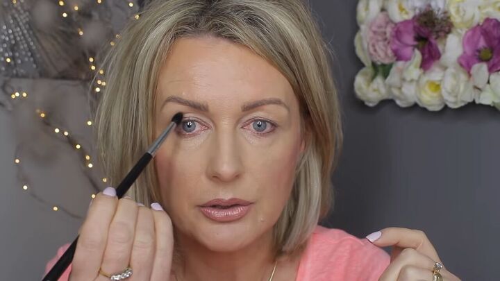 hooded eyes let s learn how to quickly and easily find your crease, Marking brow bone with eyeshadow