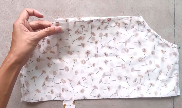 cutting a maxi dress How to Make a Gorgeous Maxi Dress from a t-shirt pattern