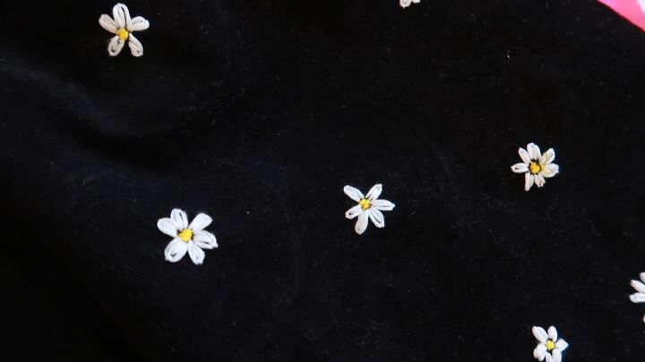 upstyling a plain black dress with adorable embroidered daisies, DIY embroidered daisies