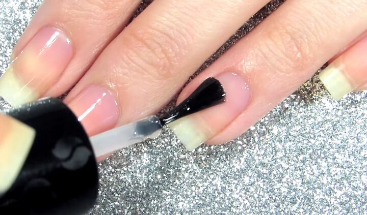 How to Prevent Peeling Nails: 7 Tips & Tricks You Need to Know | Upstyle How to Prevent Peeling Nails: 7 Tips & Tricks You Need to Know | Upstyle