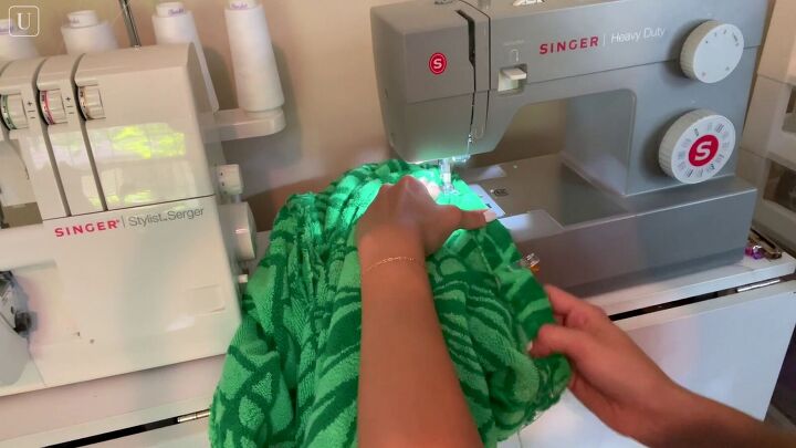 how to sew shorts a matching a tote using an old beach towel, Sewing the waistband