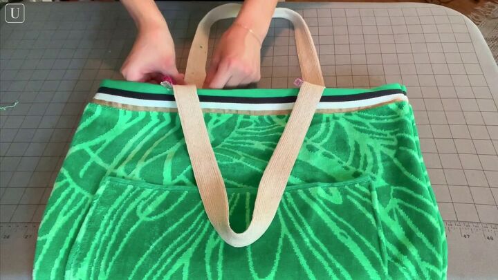 how to sew shorts a matching a tote using an old beach towel, Pinning the straps to the bag
