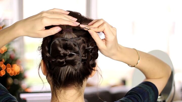 10 steps to create a beautiful braided audrey hepburn hairstyle, Pinning ponytail to head with bobby pins